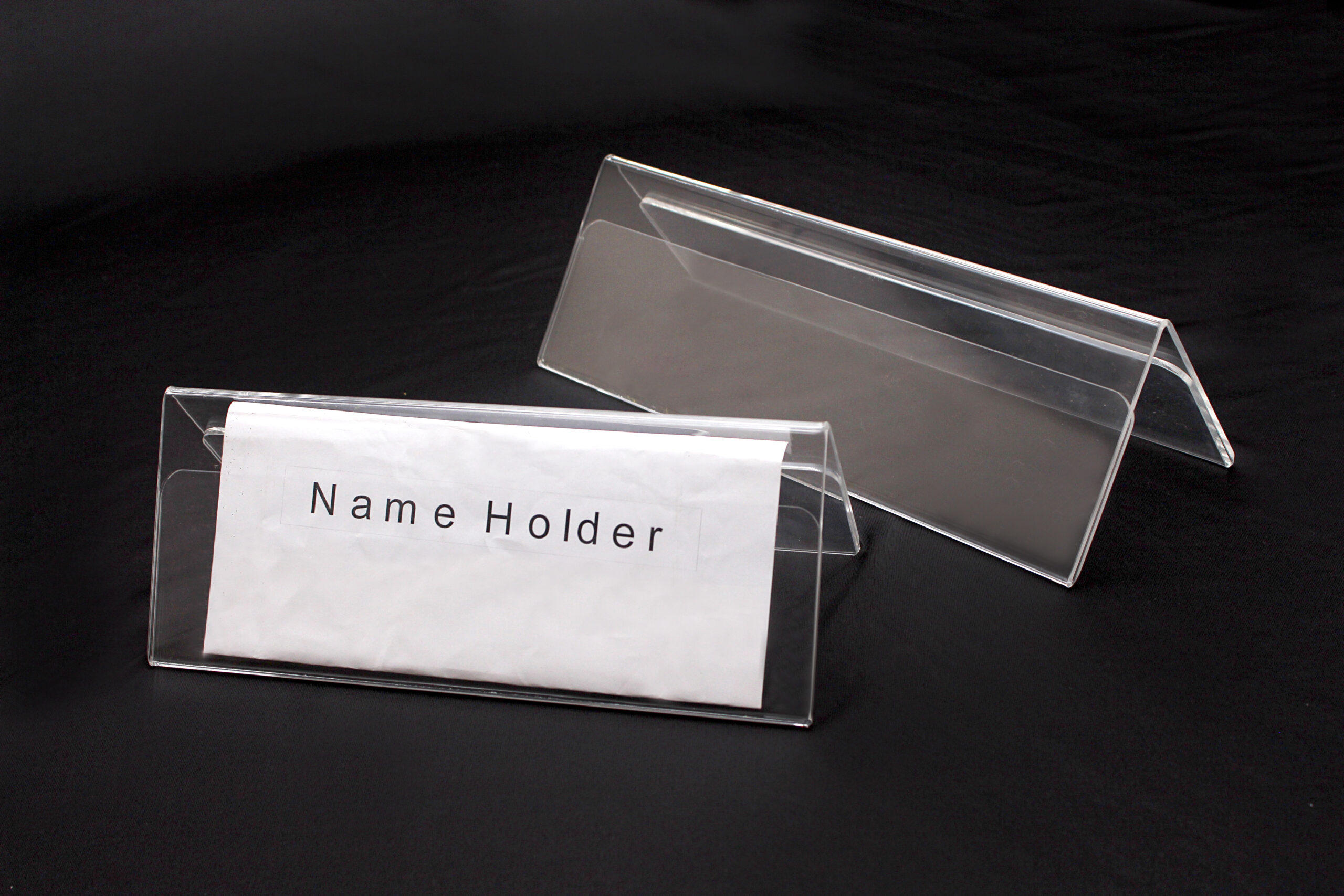 V Type Name Holder